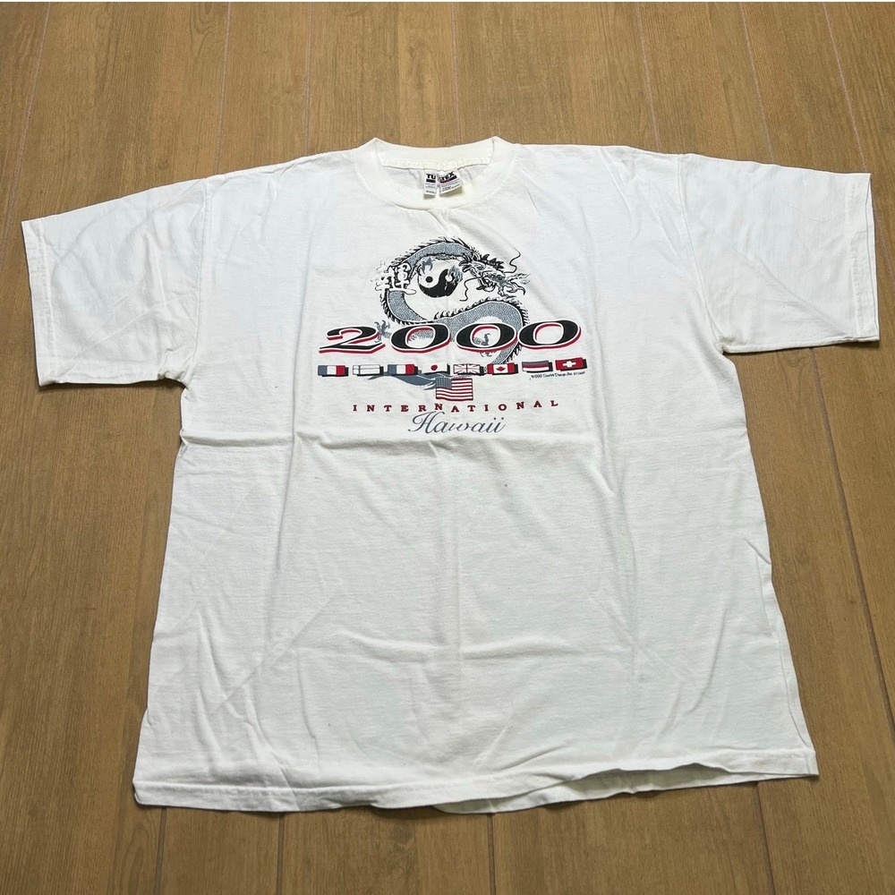 Tultex T-Shirt Mens XL White 2000 International Hawaii‎ Dragon Yin Yang Graphic